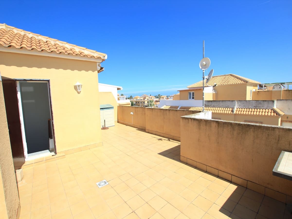 Casa de 3 habitaciones en Ciudad Quesada en venta - 220.000 € (Ref: 9816270)