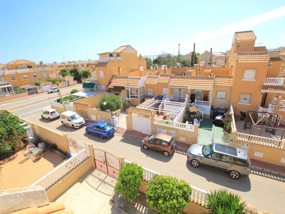 Casa de 3 habitaciones en Ciudad Quesada en venta - 220.000 € (Ref: 9816270)