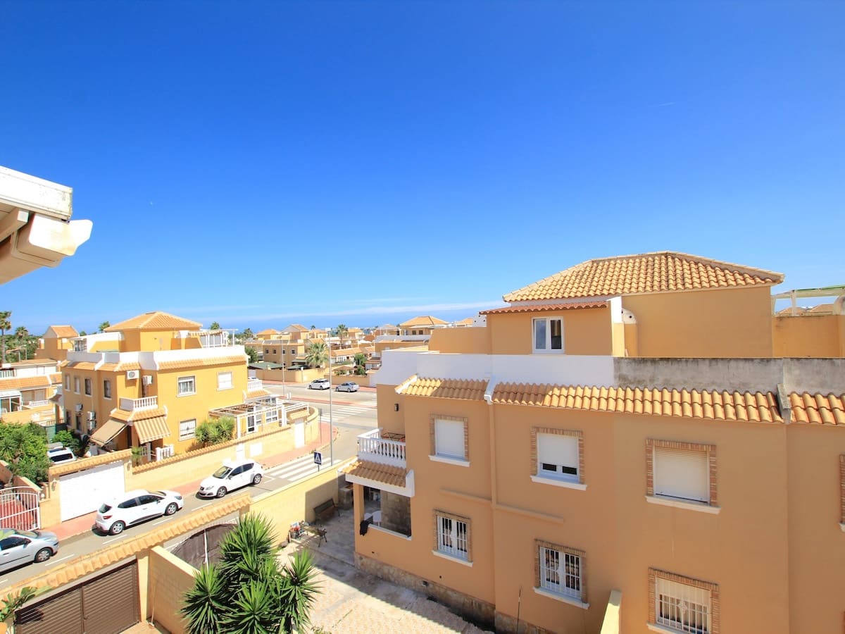 Casa de 3 habitaciones en Ciudad Quesada en venta - 220.000 € (Ref: 9816270)