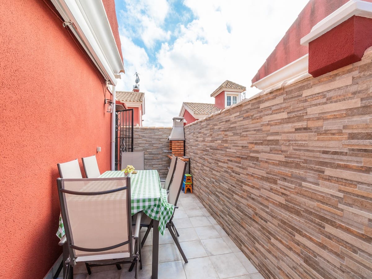 3 bedroom Villa for sale in Villamartin - € 242,000 (Ref: 9820881)