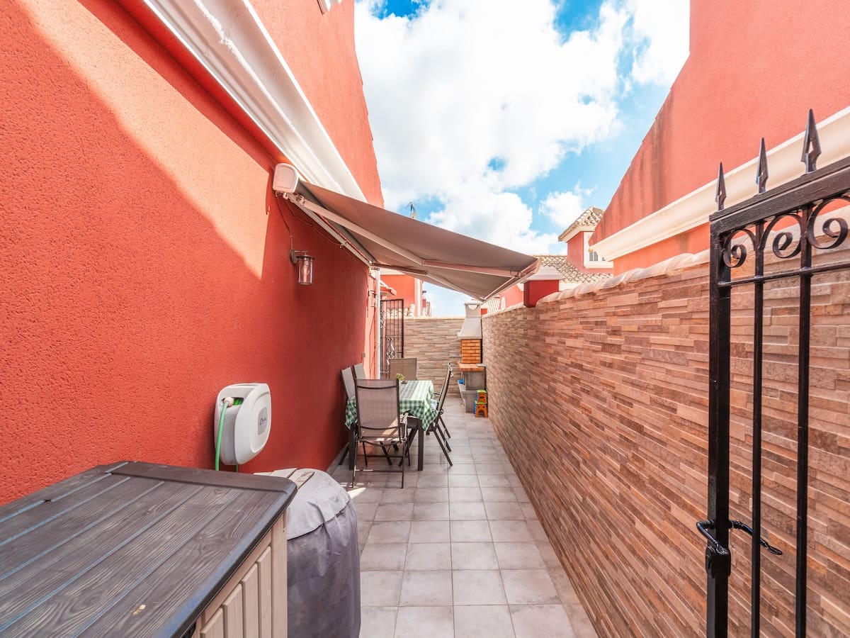 3 bedroom Villa for sale in Villamartin - € 242,000 (Ref: 9820881)