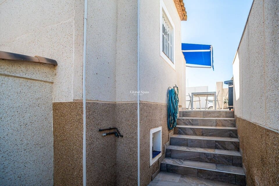 3 bedroom Villa for sale in Algorfa - € 229,500 (Ref: 9821595)
