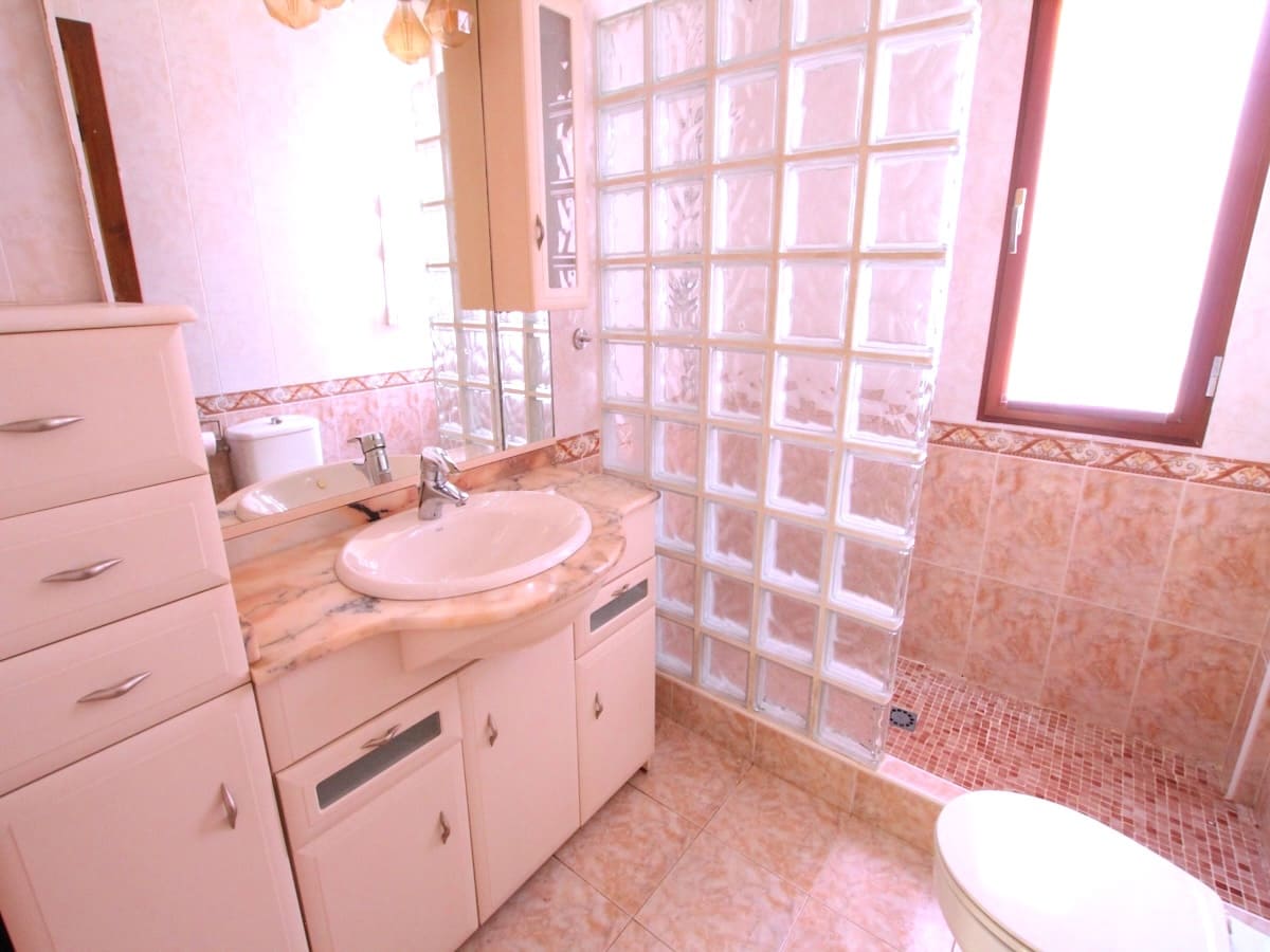 3 bedroom Villa for sale in Formentera del Segura with pool - € 315,000 (Ref: 9834575)