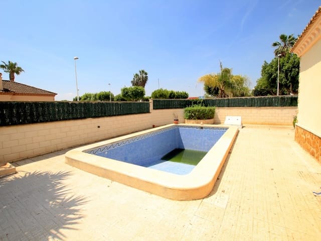 3 soverom Villa til salgs i Formentera del Segura med svømmebasseng - € 315 000 (Ref: 9834575)