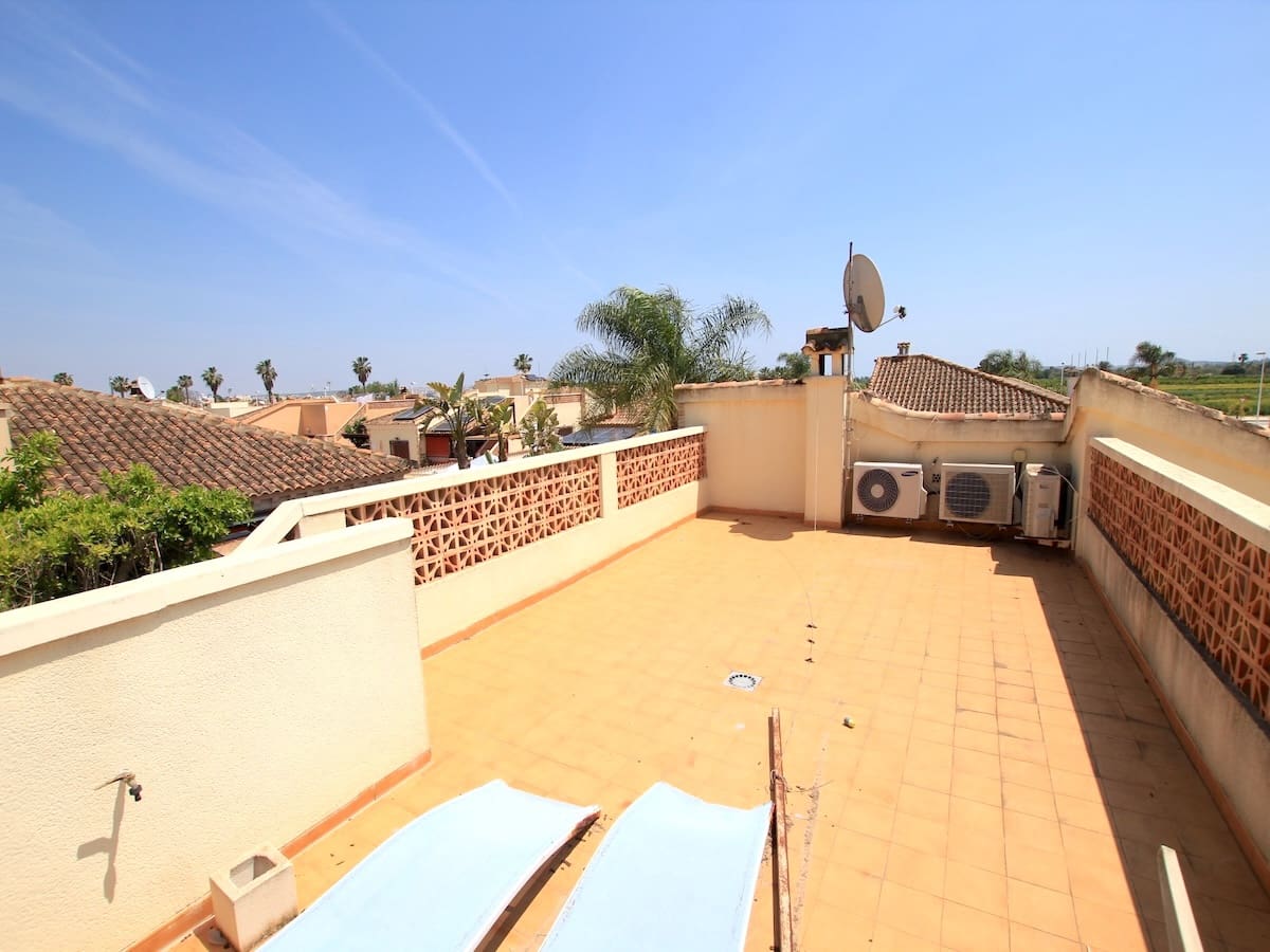 3 bedroom Villa for sale in Formentera del Segura with pool - € 315,000 (Ref: 9834575)