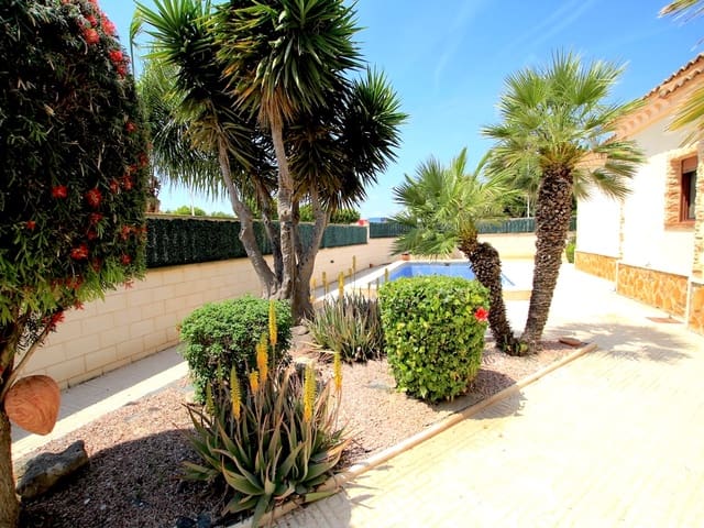 3 soverom Villa til salgs i Formentera del Segura med svømmebasseng - € 315 000 (Ref: 9834575)
