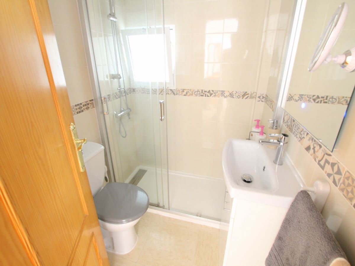 2 Zimmer Apartment zu verkaufen in Playa Flamenca - 149.950 € (Ref: 9834680)