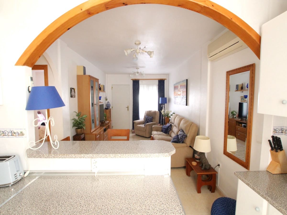 2 Zimmer Apartment zu verkaufen in Playa Flamenca - 149.950 € (Ref: 9834680)