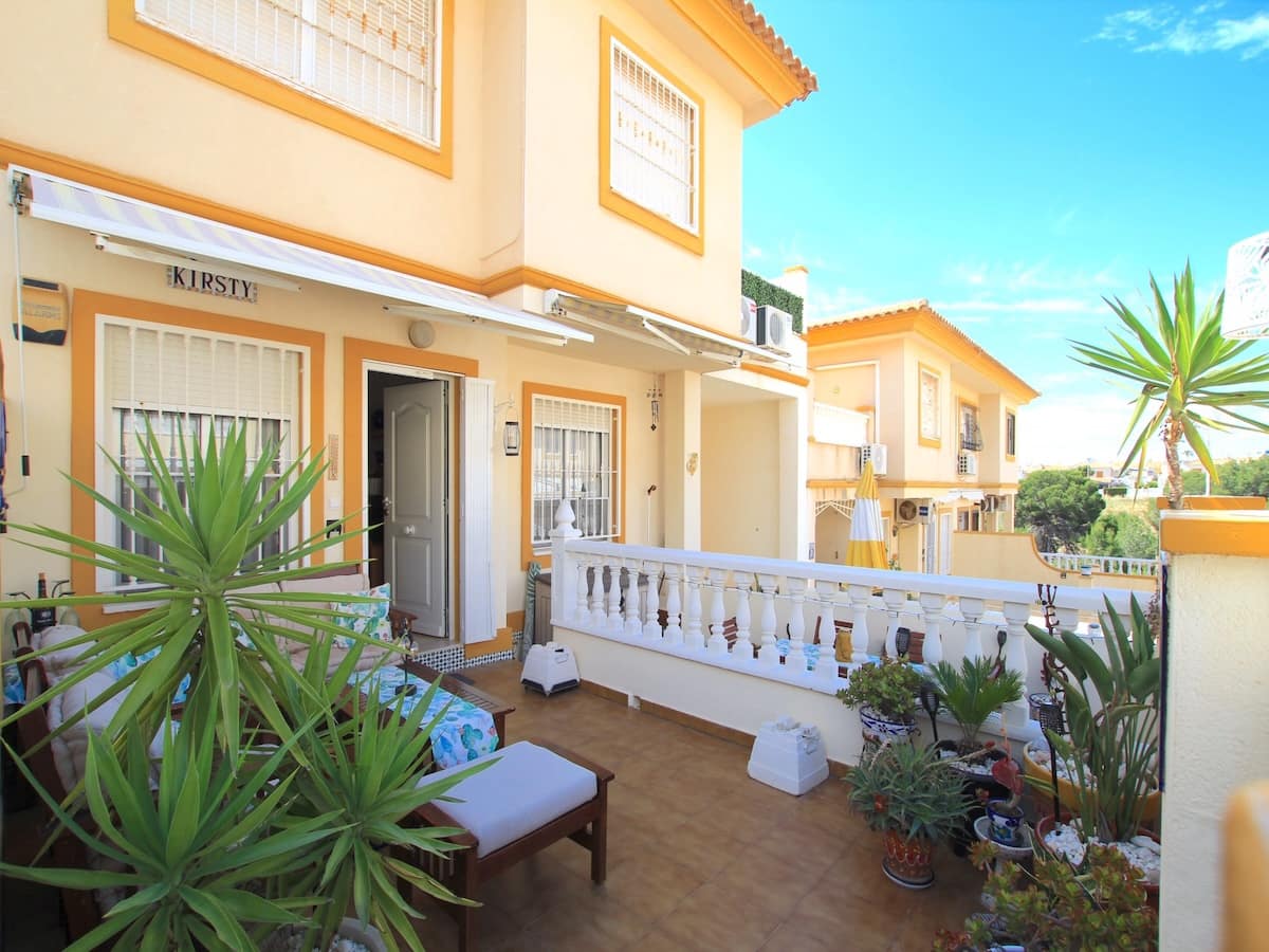 2 Zimmer Apartment zu verkaufen in Playa Flamenca - 149.950 € (Ref: 9834680)