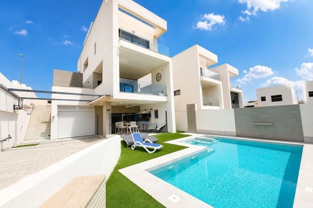 4 chambre Villa/Maison à vendre à Benijófar avec piscine - 795 995 € (Ref: 9858700)