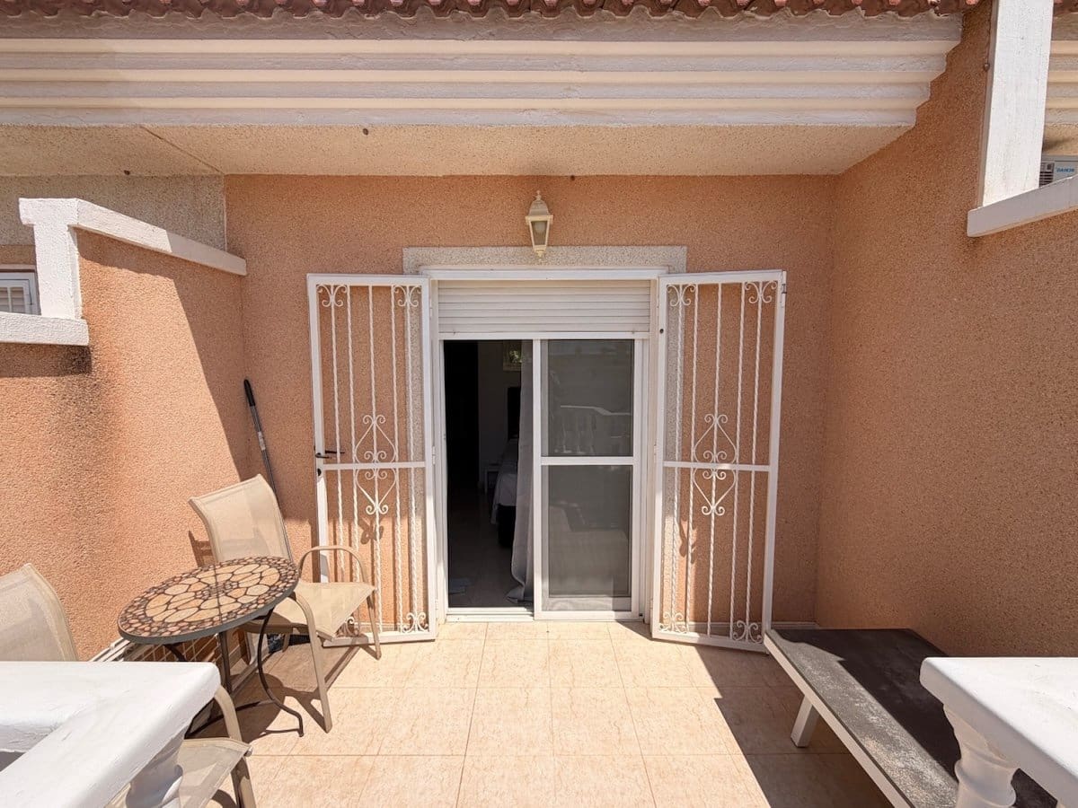2 bedroom Townhouse for sale in Dona Pepa - € 180,000 (Ref: 9874233)