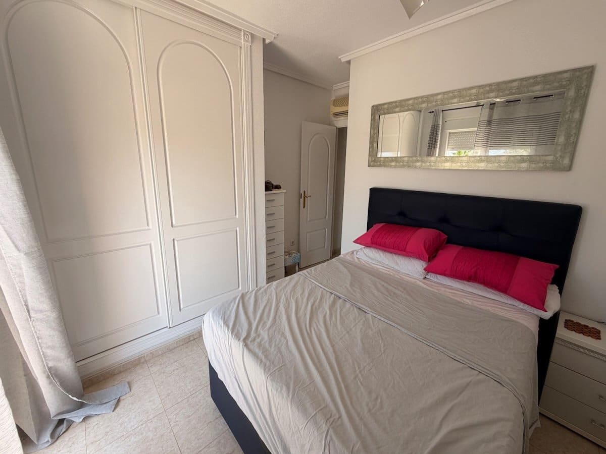 2 bedroom Townhouse for sale in Dona Pepa - € 180,000 (Ref: 9874233)