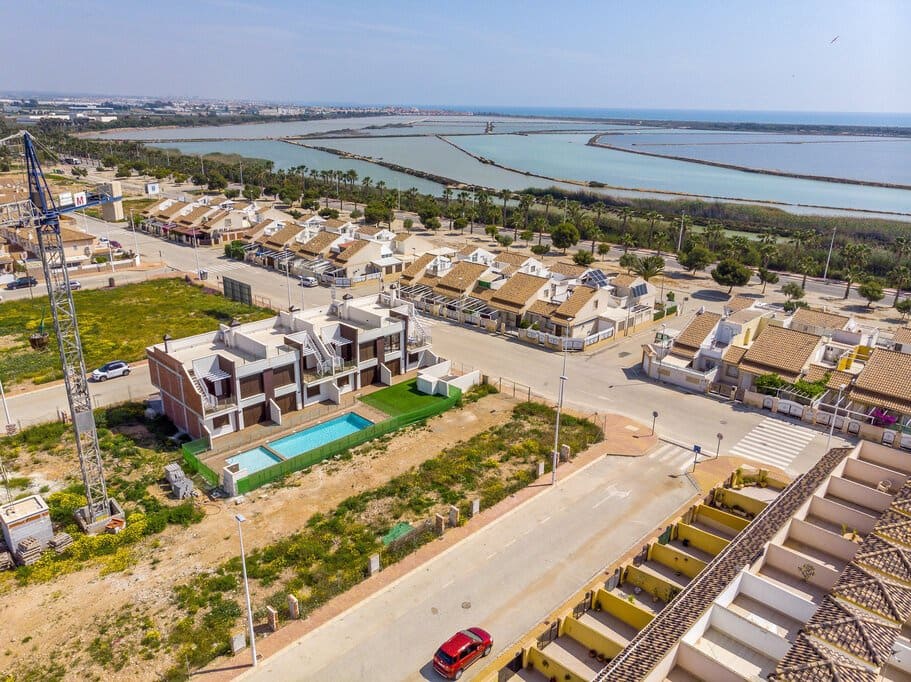 3 makuuhuone Omakotitalo myytävänä paikassa San Pedro del Pinatar - 350 000 € (Ref: 9879791)