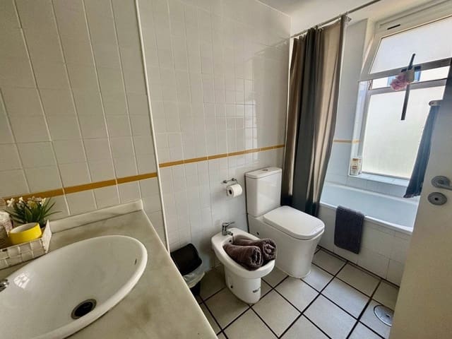 Apartamento de 2 habitaciones en Playa Flamenca, Orihuela en venta - 219.000 € (Ref: 9895377)