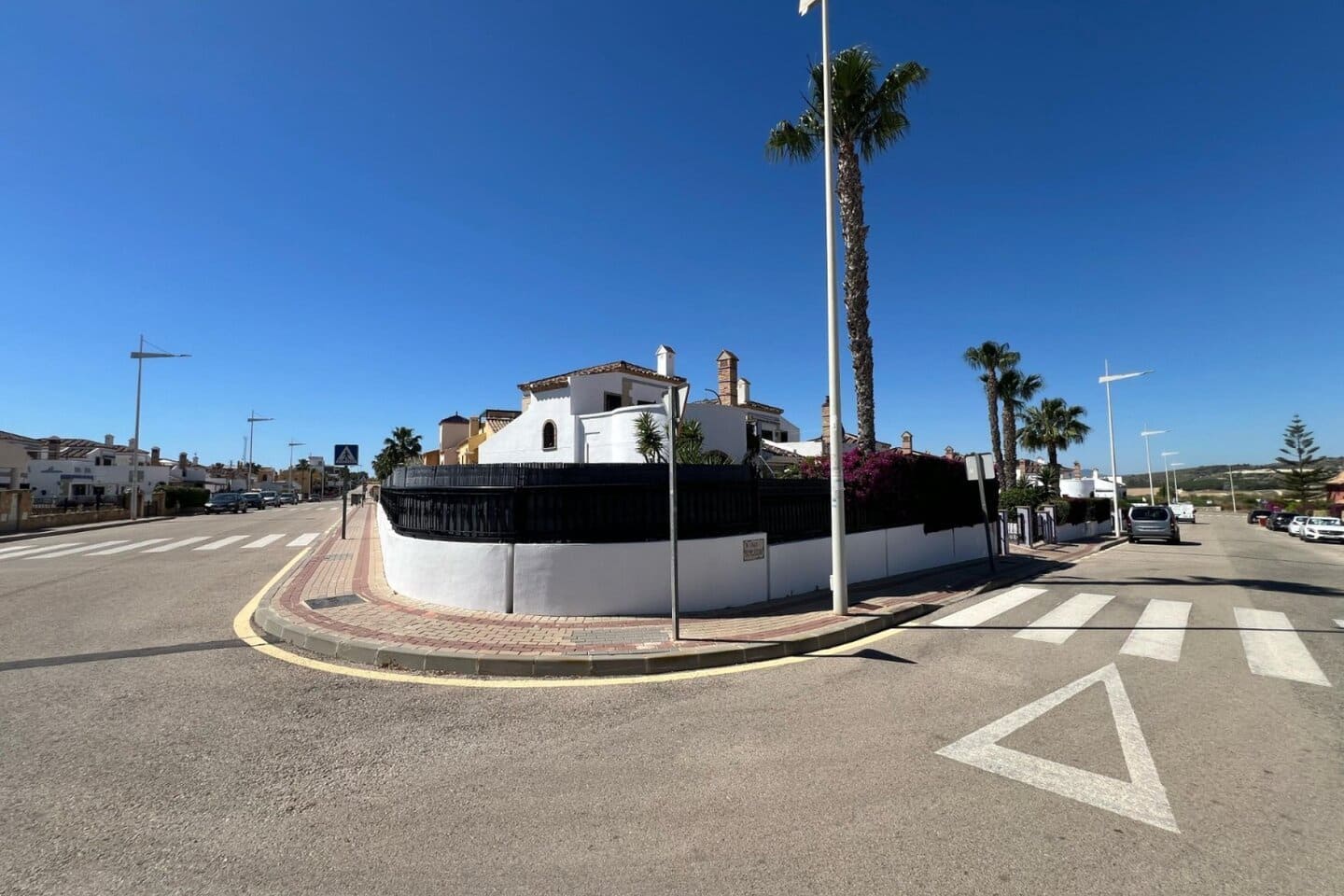 3 soveværelse Villa til salg i Algorfa med swimmingpool - € 395.000 (Ref: 9897424)