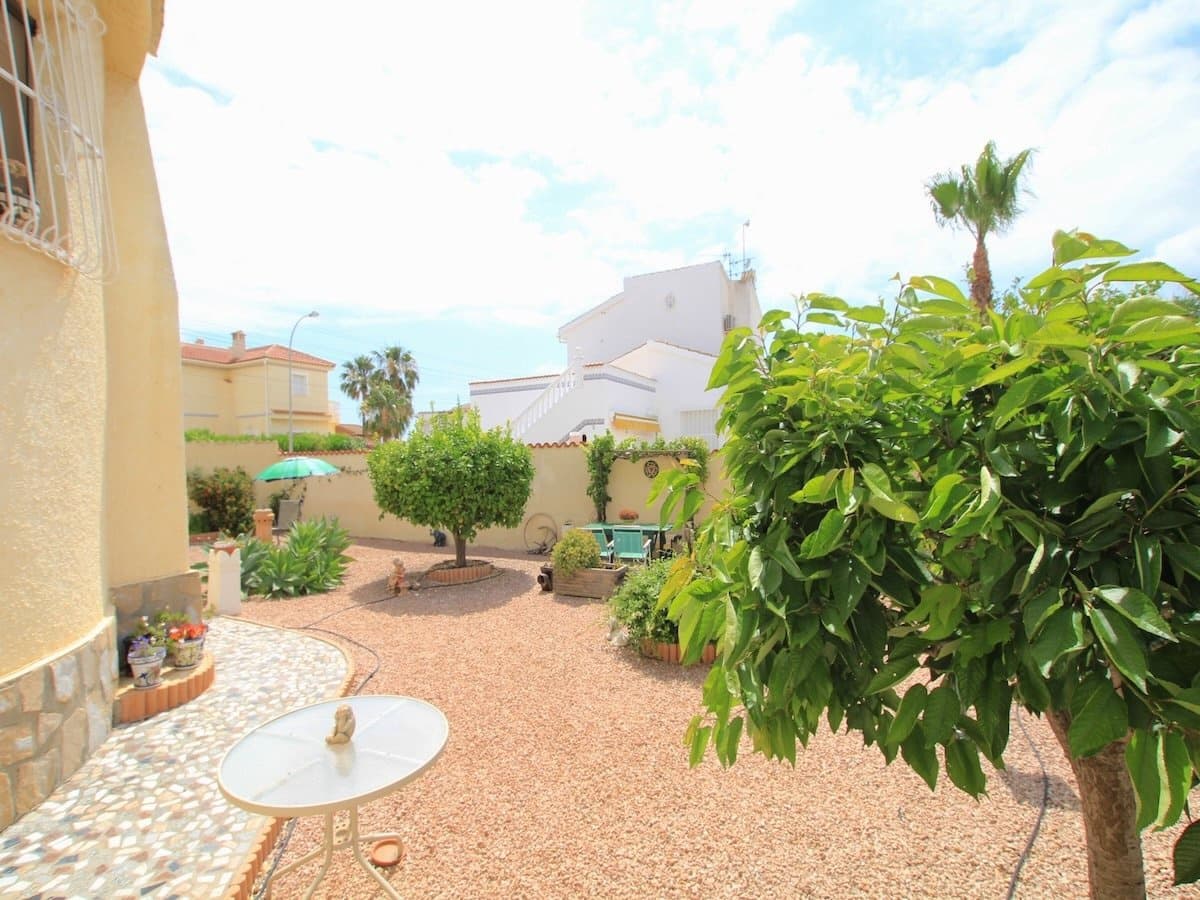 2 chambre Villa/Maison à vendre à Ciudad Quesada avec piscine - 295 000 € (Ref: 9897425)