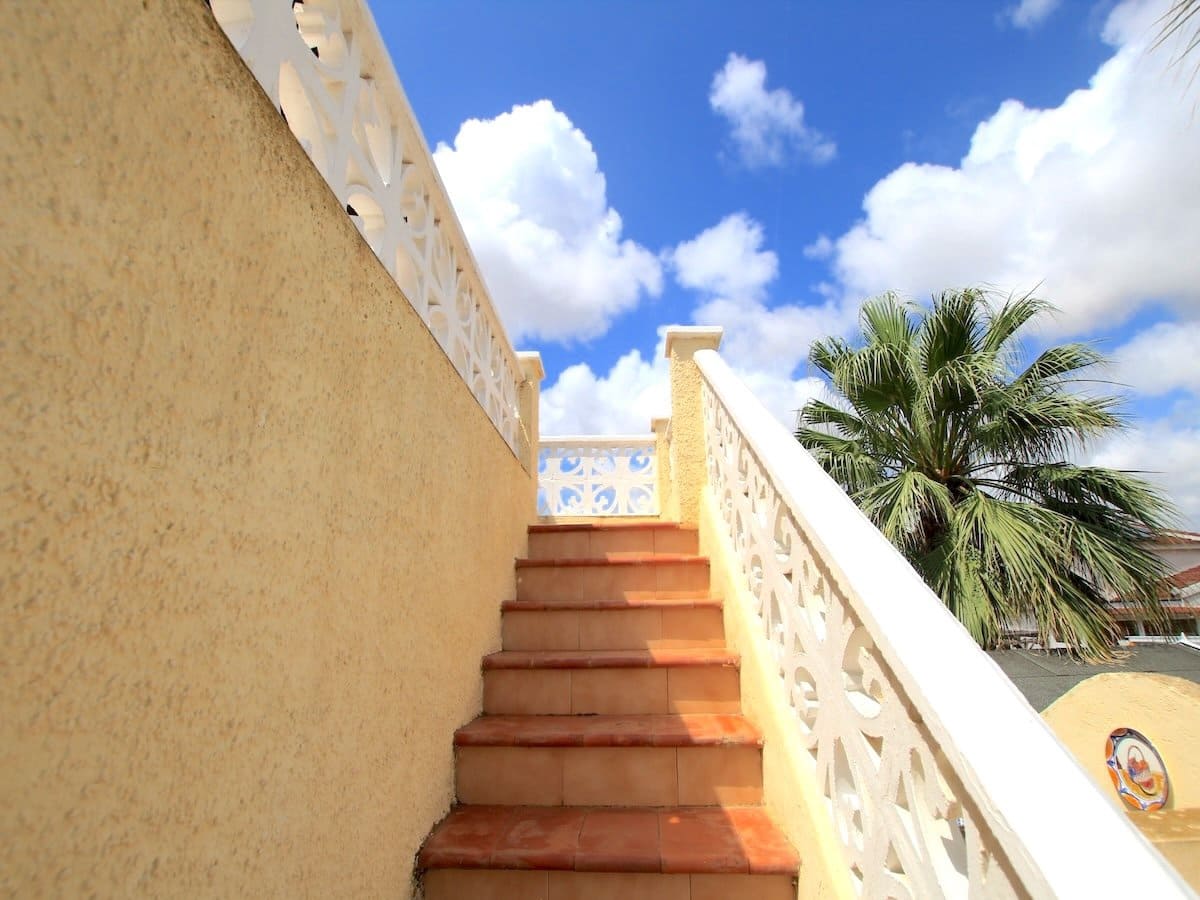 2 chambre Villa/Maison à vendre à Ciudad Quesada avec piscine - 295 000 € (Ref: 9897425)