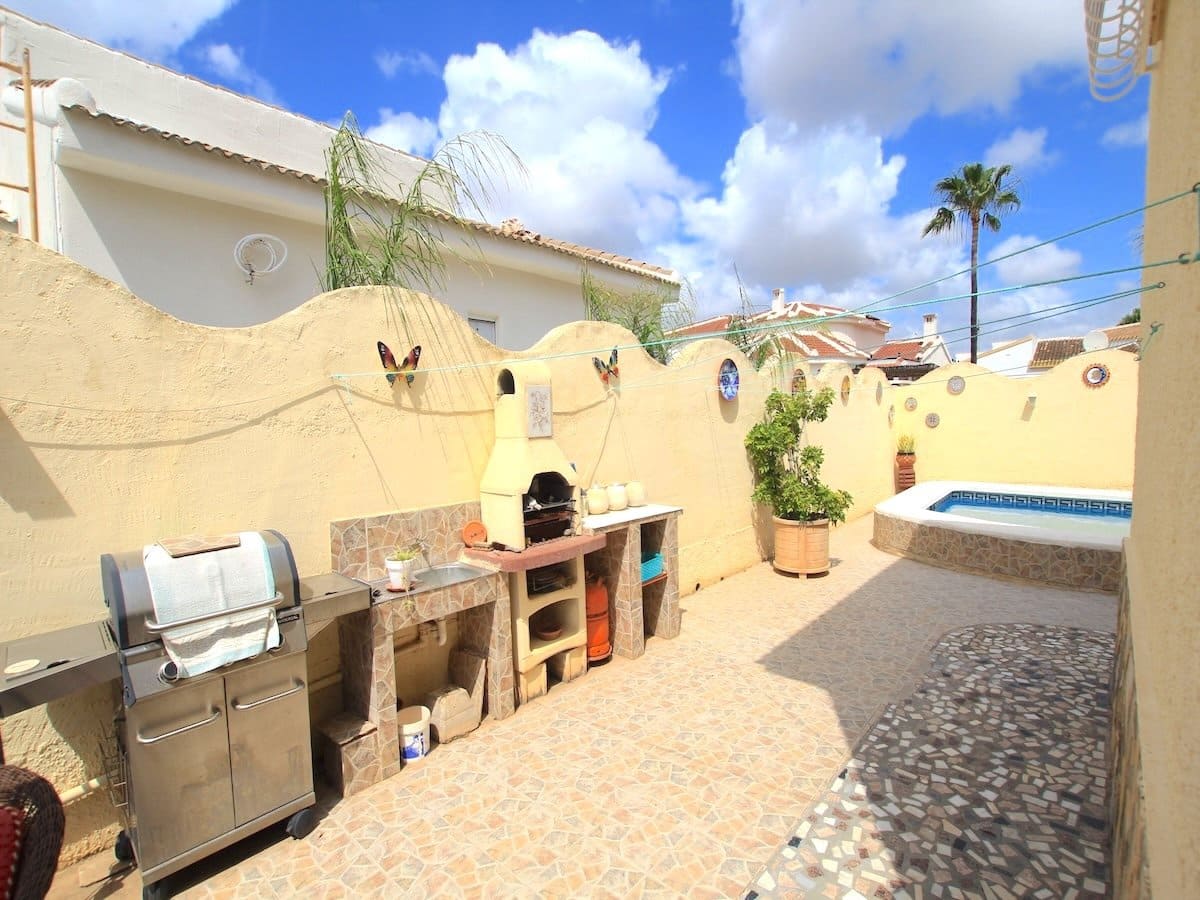 2 chambre Villa/Maison à vendre à Ciudad Quesada avec piscine - 295 000 € (Ref: 9897425)