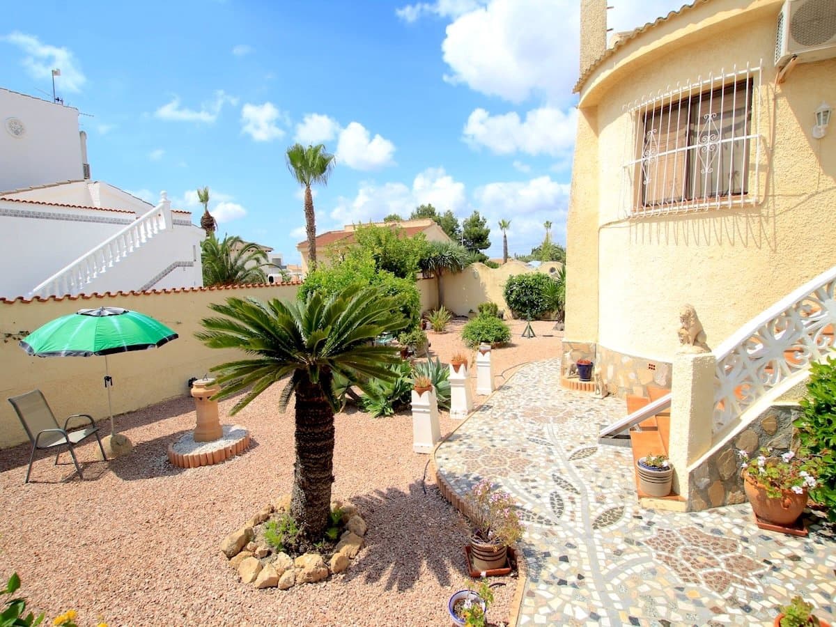 2 chambre Villa/Maison à vendre à Ciudad Quesada avec piscine - 295 000 € (Ref: 9897425)