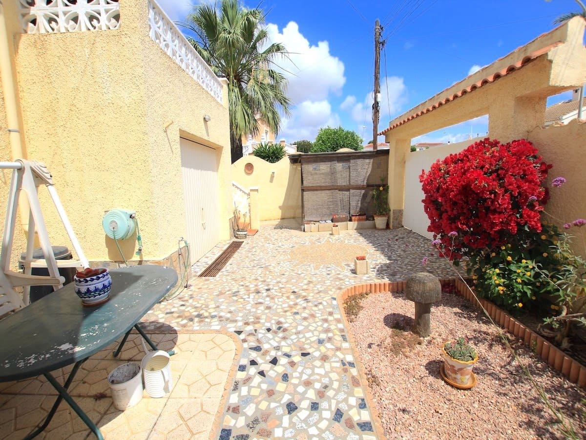 2 chambre Villa/Maison à vendre à Ciudad Quesada avec piscine - 295 000 € (Ref: 9897425)