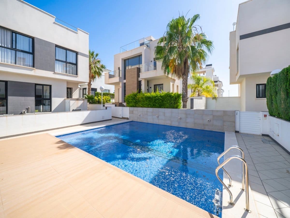 3 Zimmer Villa zu verkaufen in Ciudad Quesada - 399.000 € (Ref: 9898413)