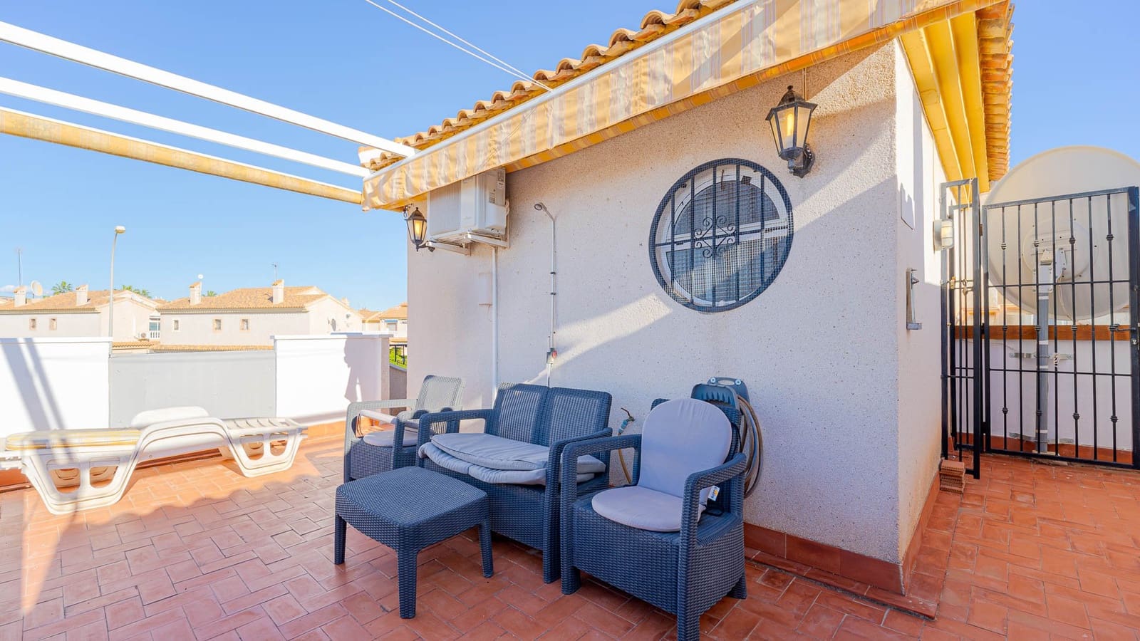 3 quarto Casa em Banda para venda em Playa Flamenca - 259 000 € (Ref: 9911857)