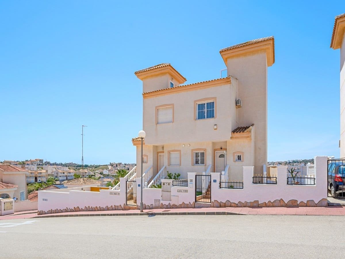 3 makuuhuone Huvila myytävänä paikassa Ciudad Quesada - 269 000 € (Ref: 9918797)