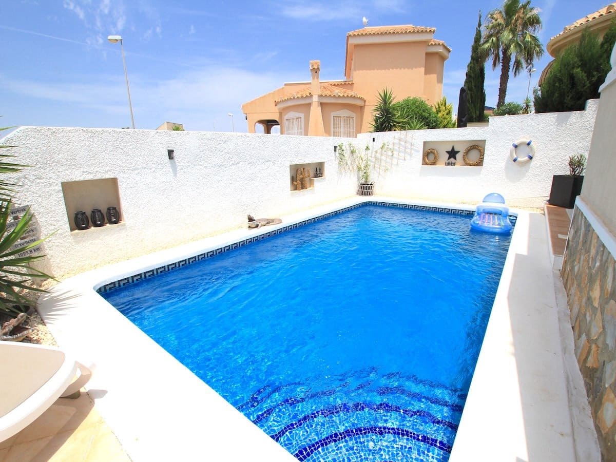 3 sovrum Villa till salu i Benimar med pool - 384 900 € (Ref: 9926318)