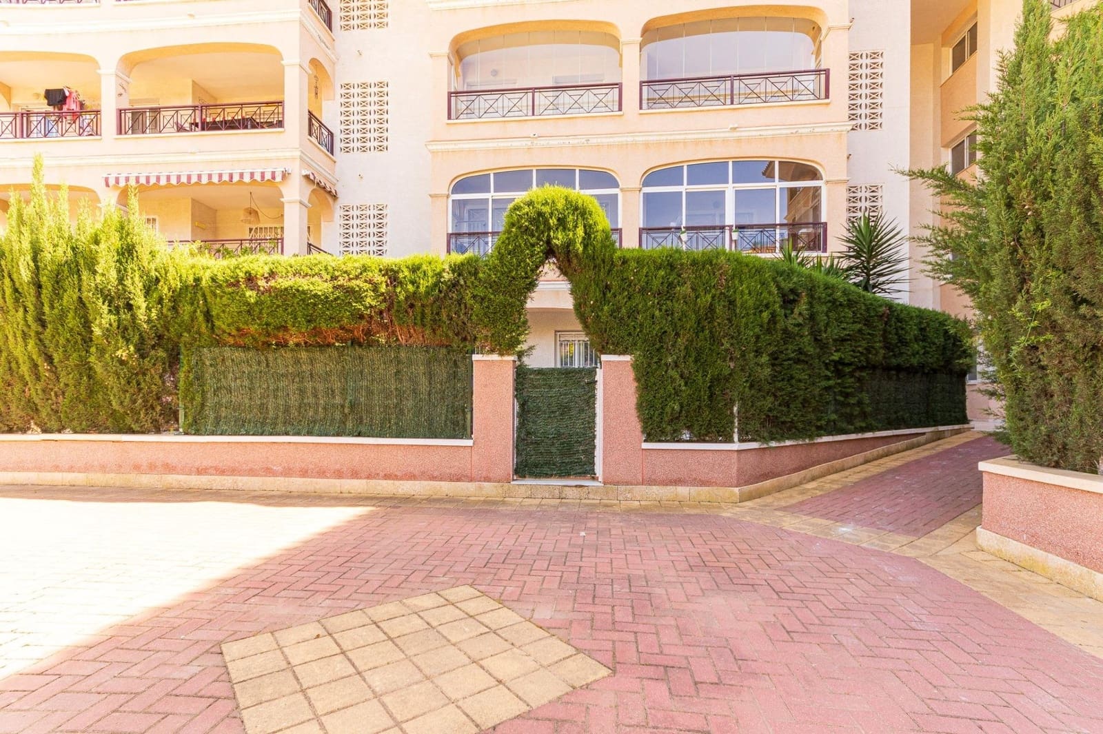 2 Zimmer Apartment zu verkaufen in Playa Flamenca - 218.000 € (Ref: 9946340)