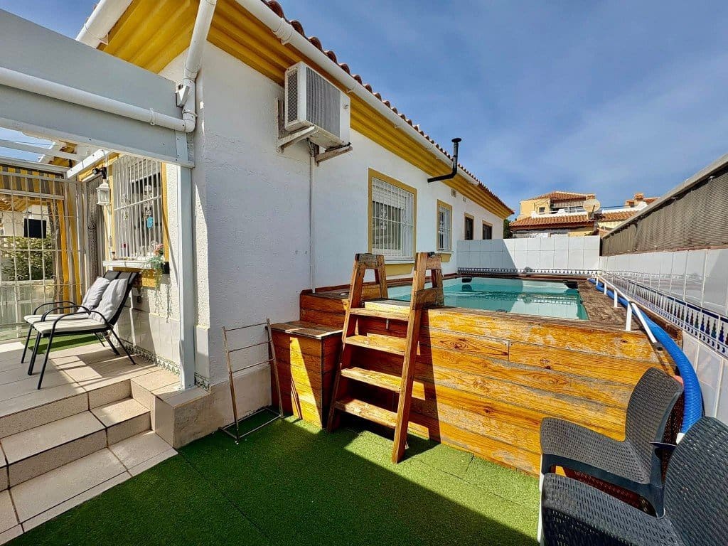 3 chambre Maison de Ville à vendre à Orihuela Costa avec piscine - 224 950 € (Ref: 9946749)