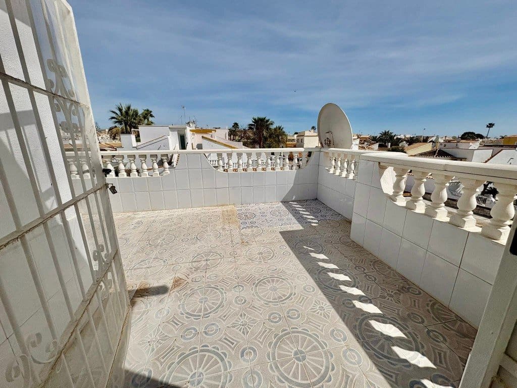 3 chambre Maison de Ville à vendre à Orihuela Costa avec piscine - 224 950 € (Ref: 9946749)