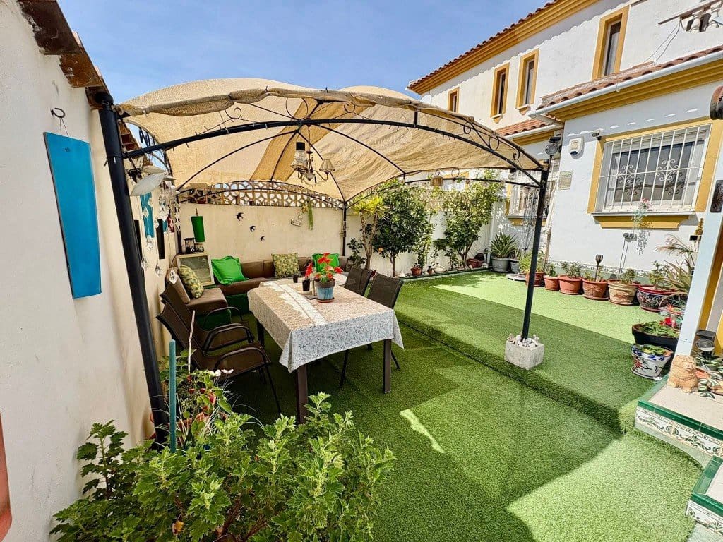 3 chambre Maison de Ville à vendre à Orihuela Costa avec piscine - 224 950 € (Ref: 9946749)