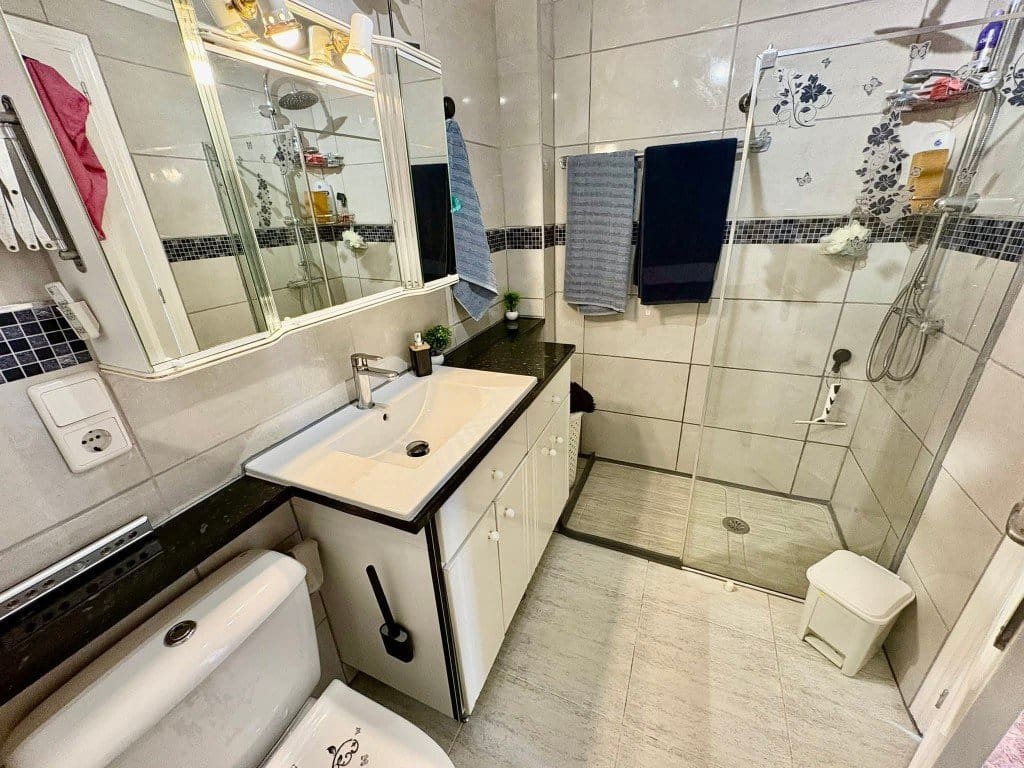 3 chambre Maison de Ville à vendre à Orihuela Costa avec piscine - 224 950 € (Ref: 9946749)