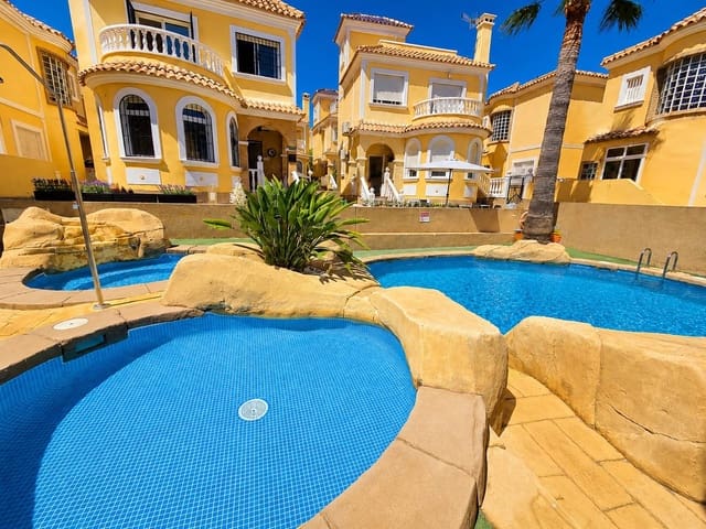 3 chambre Villa/Maison à vendre à Villamartin, Orihuela - 250 000 € (Ref: 9950369)