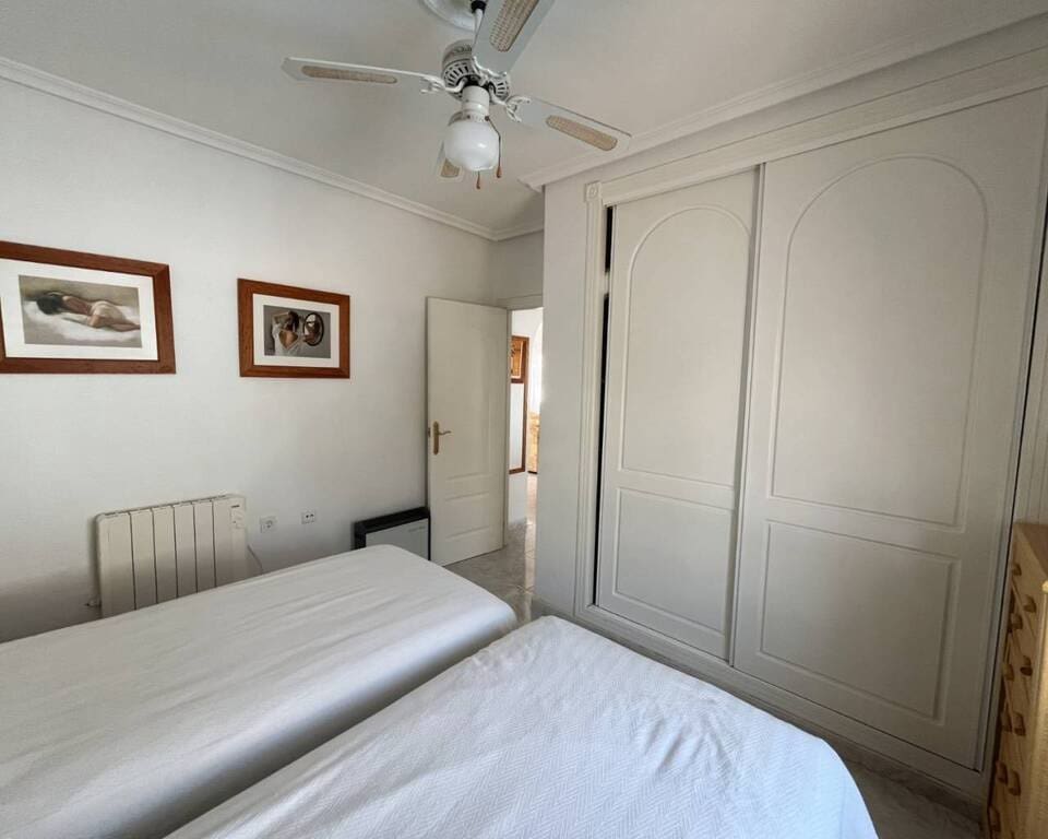2 sypialnia Willa na sprzedaż w Ciudad Quesada z basenem - 285 000 € (Ref: 9950628)