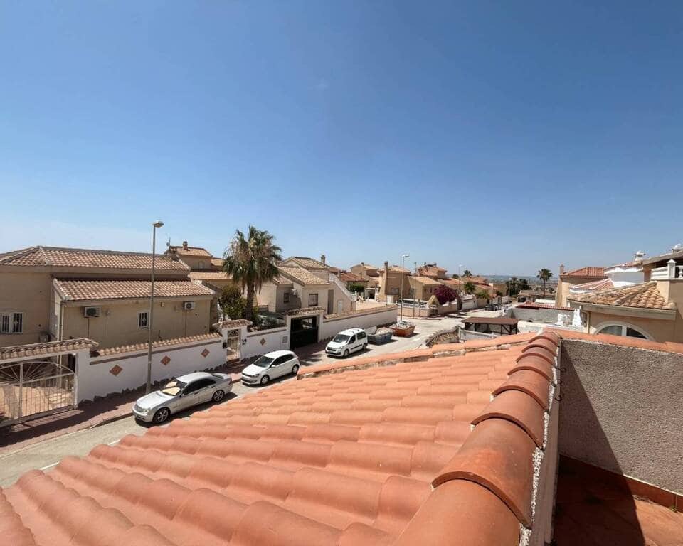 2 sypialnia Willa na sprzedaż w Ciudad Quesada z basenem - 285 000 € (Ref: 9950628)