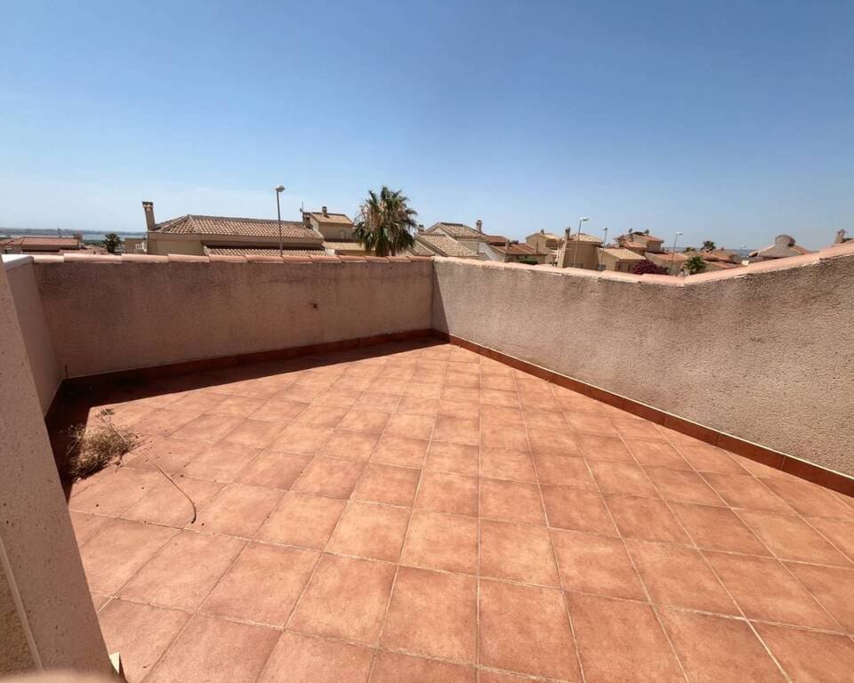 2 sypialnia Willa na sprzedaż w Ciudad Quesada z basenem - 285 000 € (Ref: 9950628)