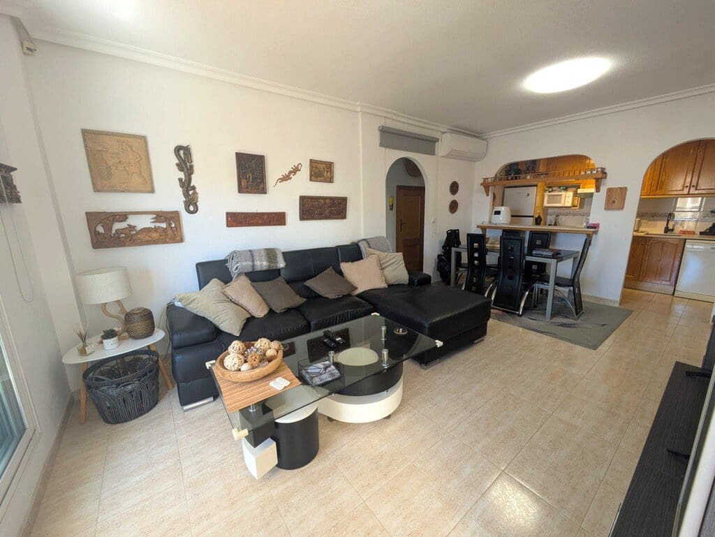 3 soveværelse Lejlighed til salg i Playa Flamenca - € 239.000 (Ref: 9953366)