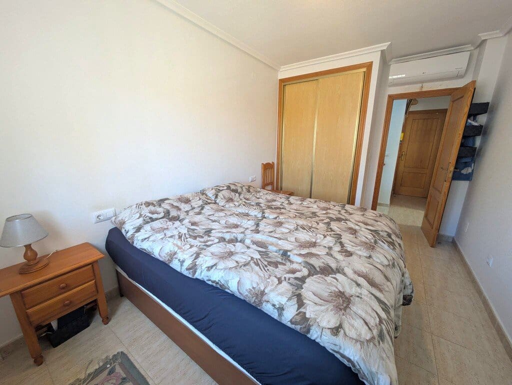 3 soveværelse Lejlighed til salg i Playa Flamenca - € 239.000 (Ref: 9953366)