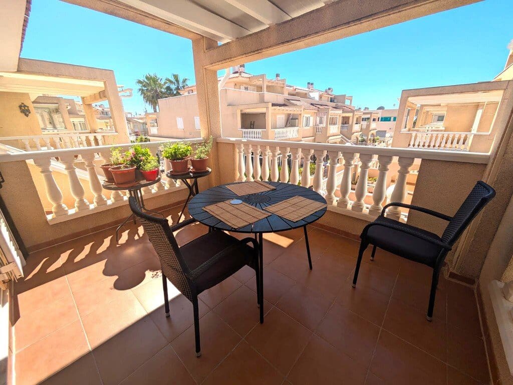 3 soveværelse Lejlighed til salg i Playa Flamenca - € 239.000 (Ref: 9953366)