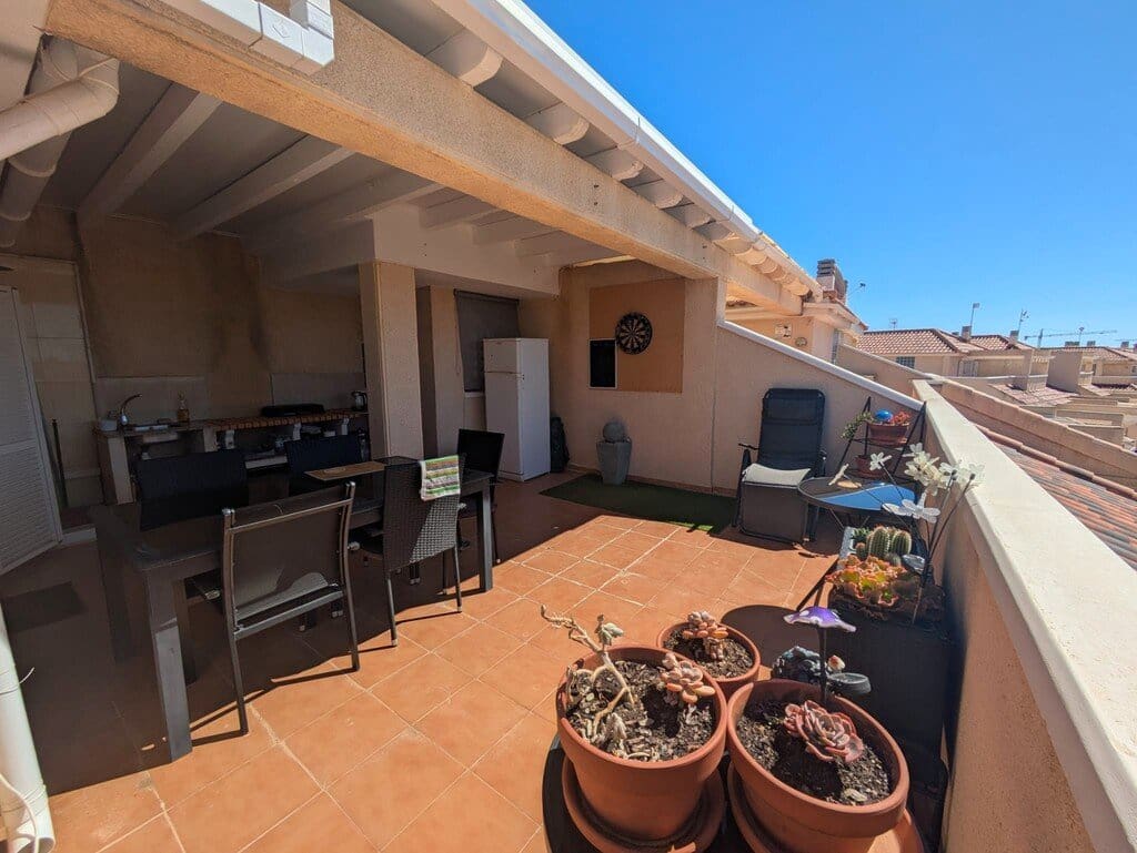 3 soveværelse Lejlighed til salg i Playa Flamenca - € 239.000 (Ref: 9953366)