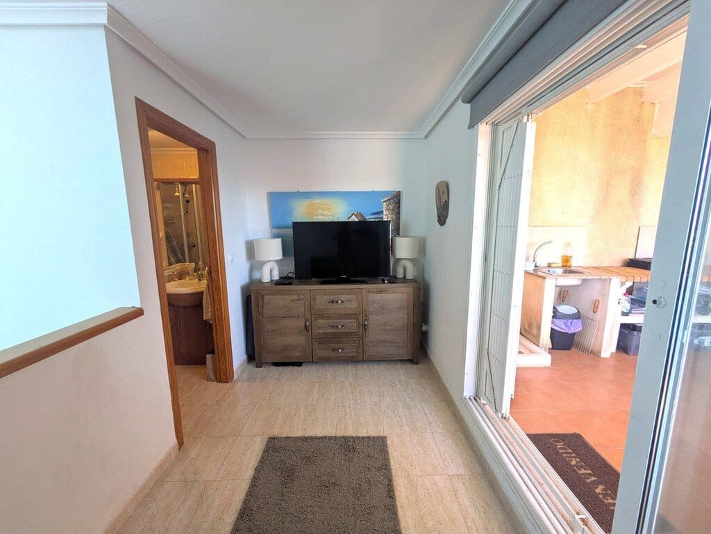 3 soveværelse Lejlighed til salg i Playa Flamenca - € 239.000 (Ref: 9953366)