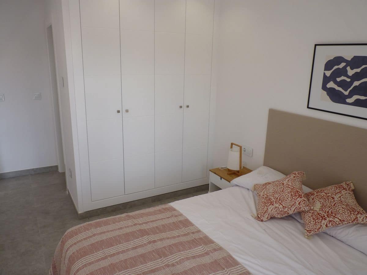2 soveværelse Lejlighed til salg i Pilar de la Horadada - € 295.000 (Ref: 9956351)