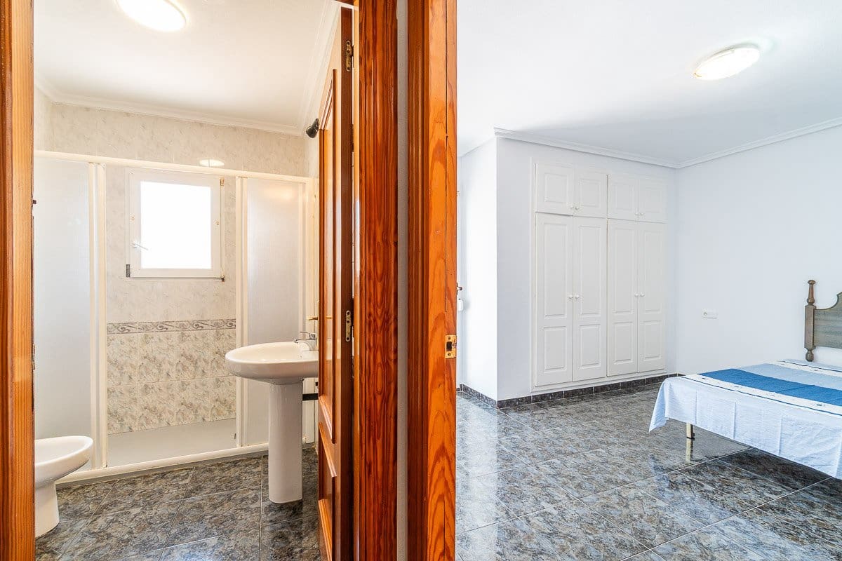3 quarto Moradia para venda em Playa Flamenca - 297 000 € (Ref: 9958437)