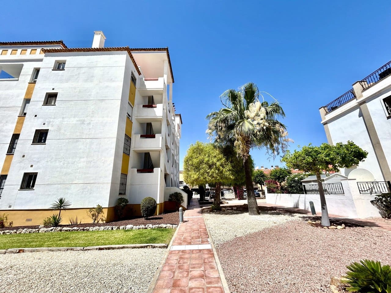 2 slaapkamer Appartement te koop in Villamartin - € 199.000 (Ref: 9958563)