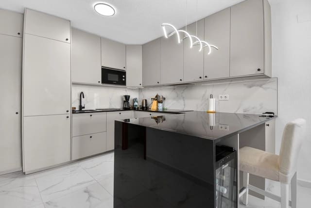 3 slaapkamer Appartement te koop in Dehesa de Campoamor, Orihuela - € 175.000 (Ref: 9958564)