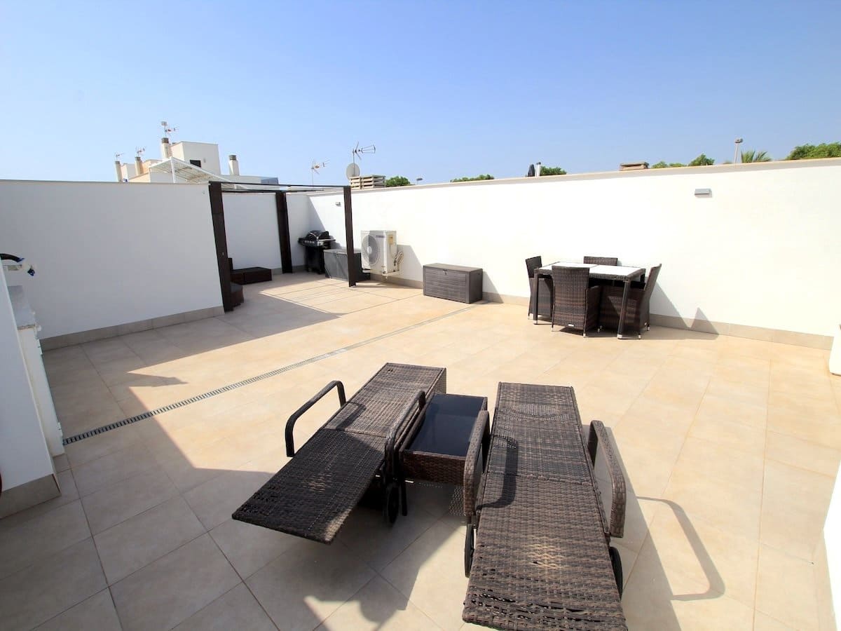 2 slaapkamer Villa te koop in Pilar de la Horadada met zwembad - € 274.950 (Ref: 9961635)