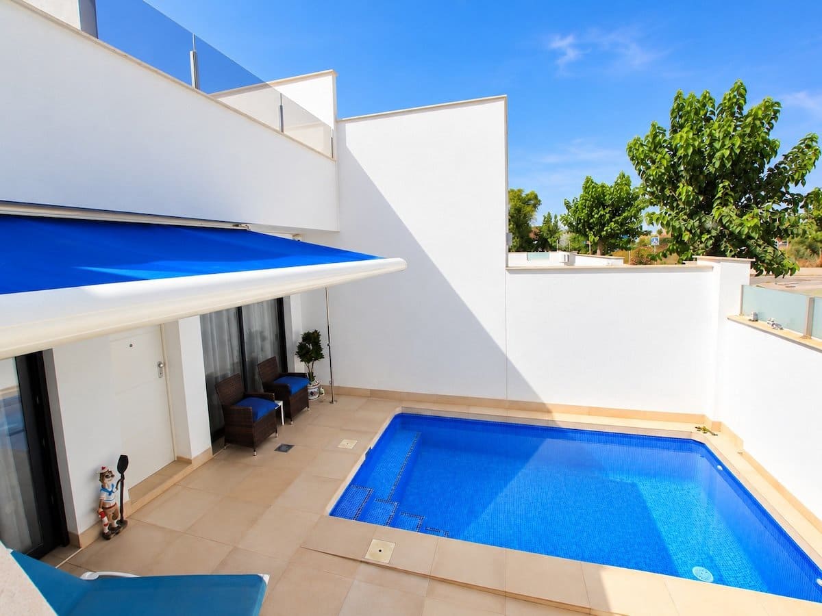 2 sypialnia Willa na sprzedaż w Pilar de la Horadada z basenem garażem - 274 950 € (Ref: 9961635)