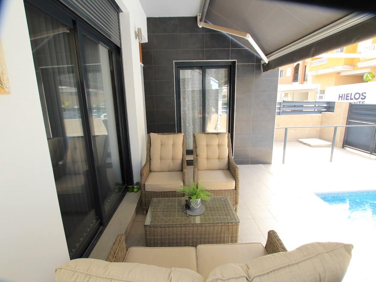 2 soverom Villa til salgs i Formentera del Segura med svømmebasseng - € 245 000 (Ref: 9965823)