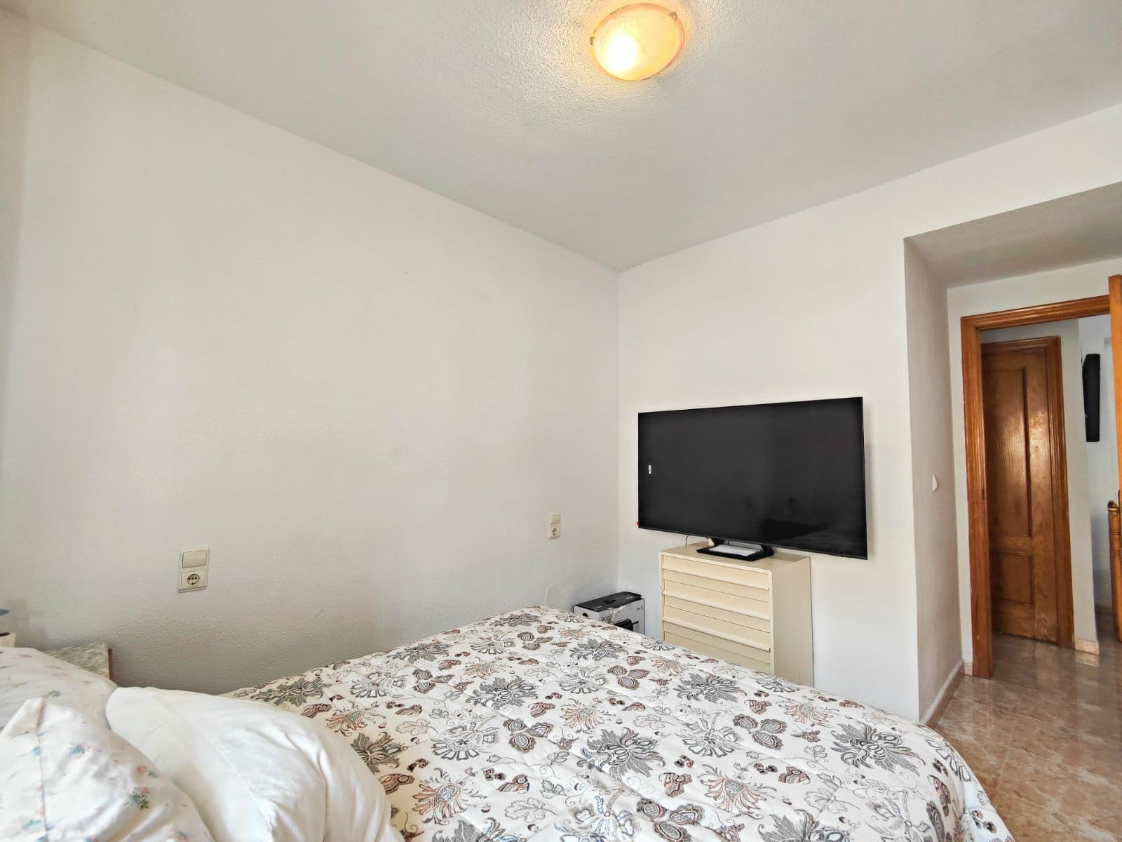 Apartamento de 2 habitaciones en Torrevieja en venta - 114.995 € (Ref: 9965911)